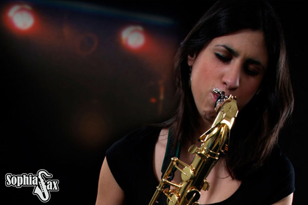sophia-sax-saxophone-600x400-4