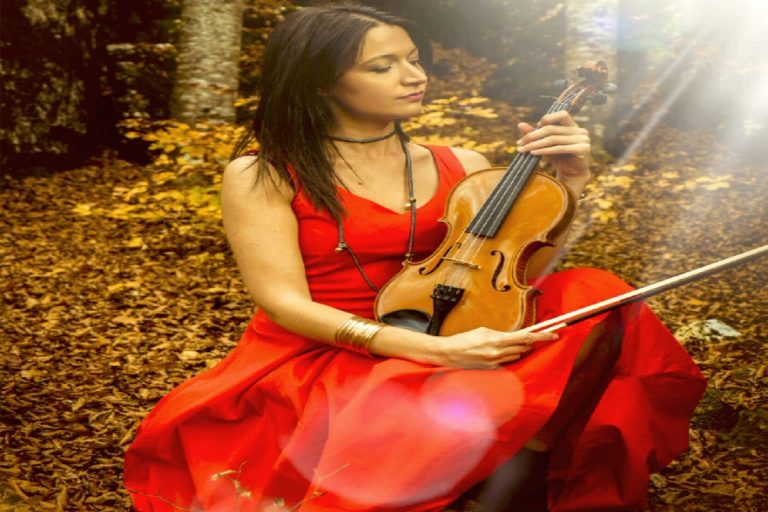 Our Newest Act Lisa Agnelli International Violinist